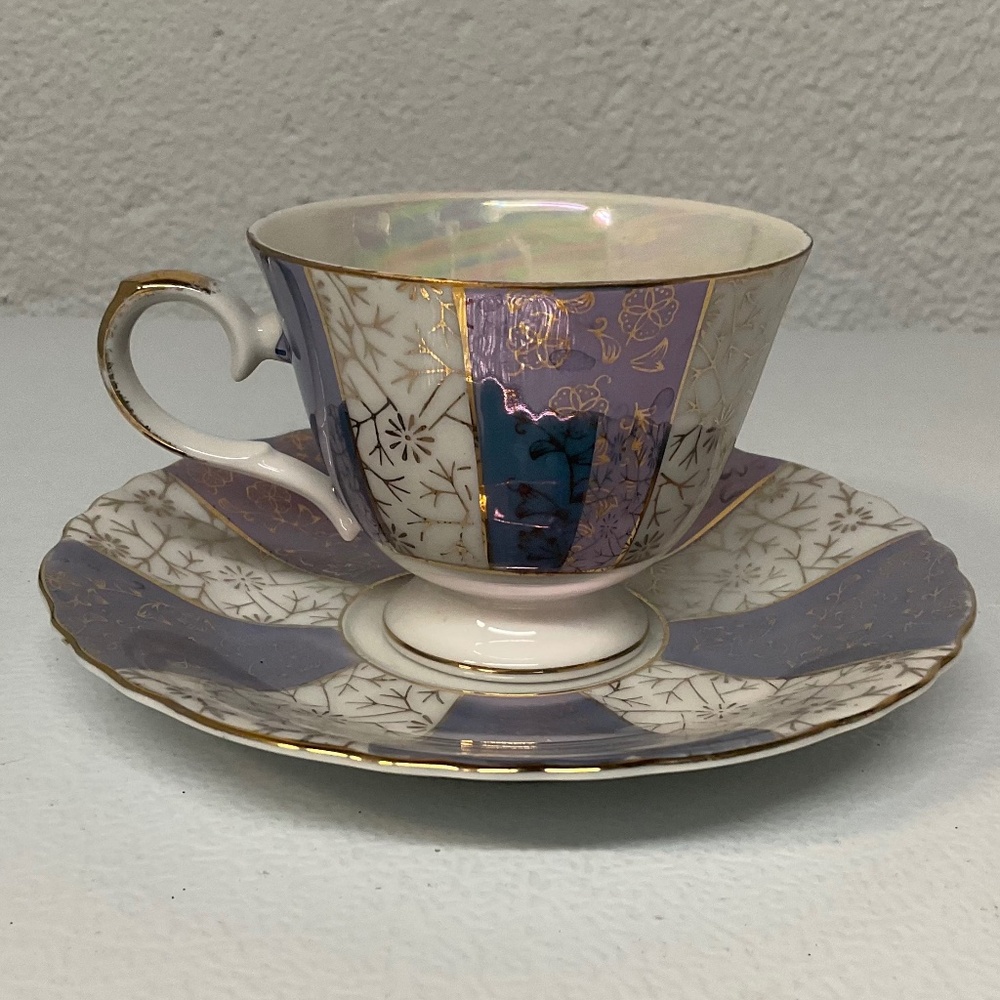 Japan:Napcoware C-7215 Porcelain Cup and Saucer - Picture 3 of 7